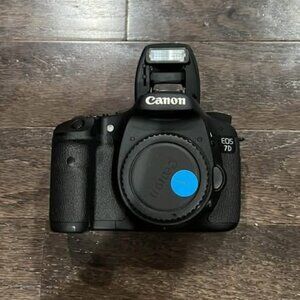 Canon EOS 7D camera Body only